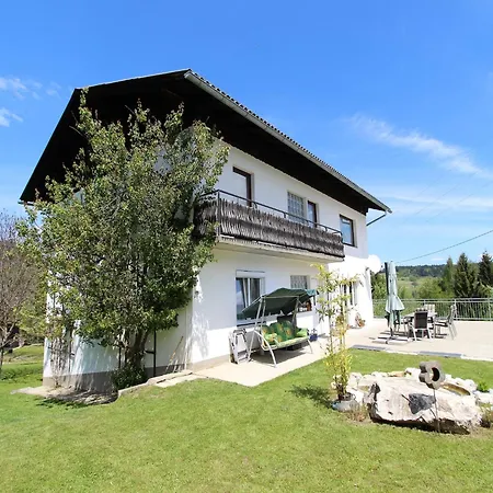 In Koettmansdorf Am Woerthersee Apartament