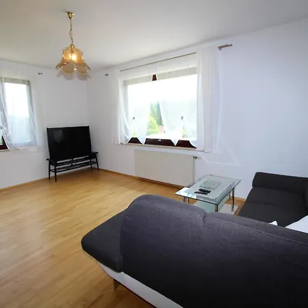 In Koettmansdorf Am Woerthersee * Kottmannsdorf